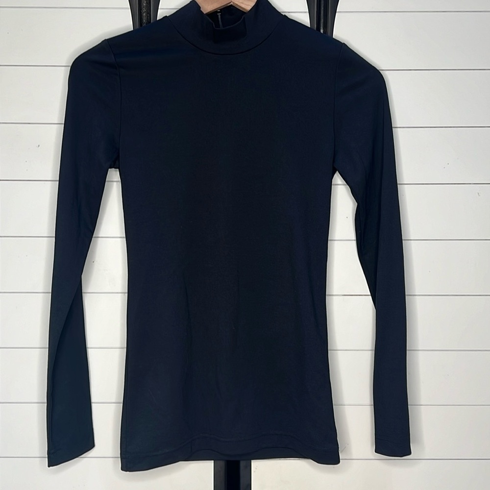 Aritzia Wilfred Free black long sleeve mock neck shirt Small